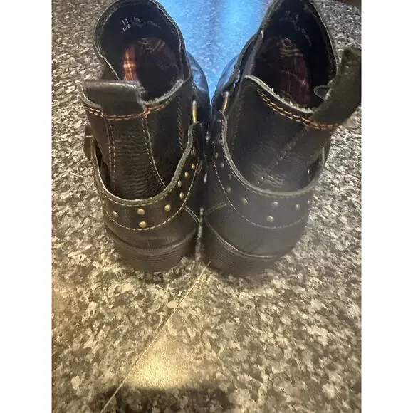 b.o.c. By Born Solid Black Leather Ankle Boots Sz. 11 - Picture 5 of 8